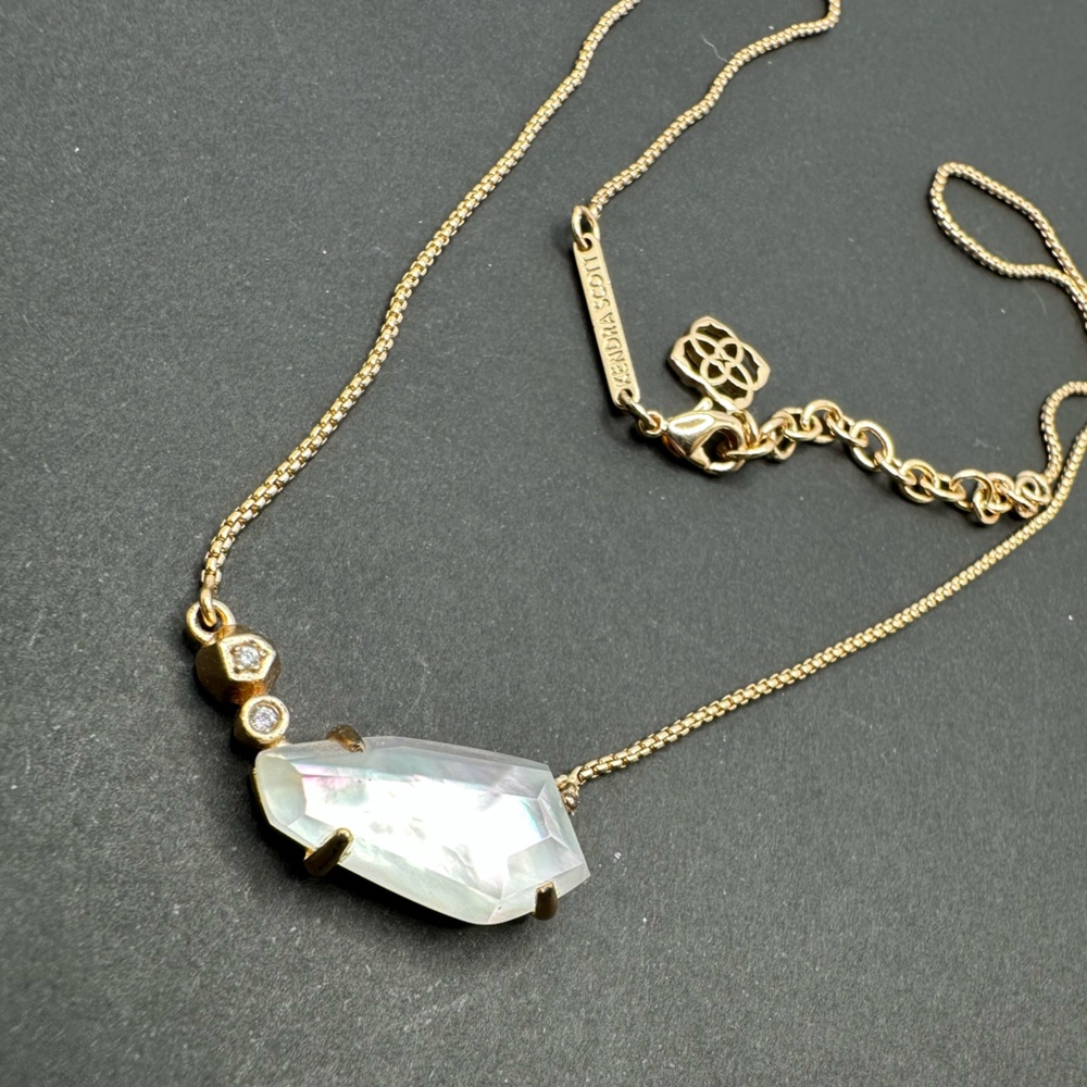 Kendra Scott Barbara Rose Gold Ivory MOP necklace